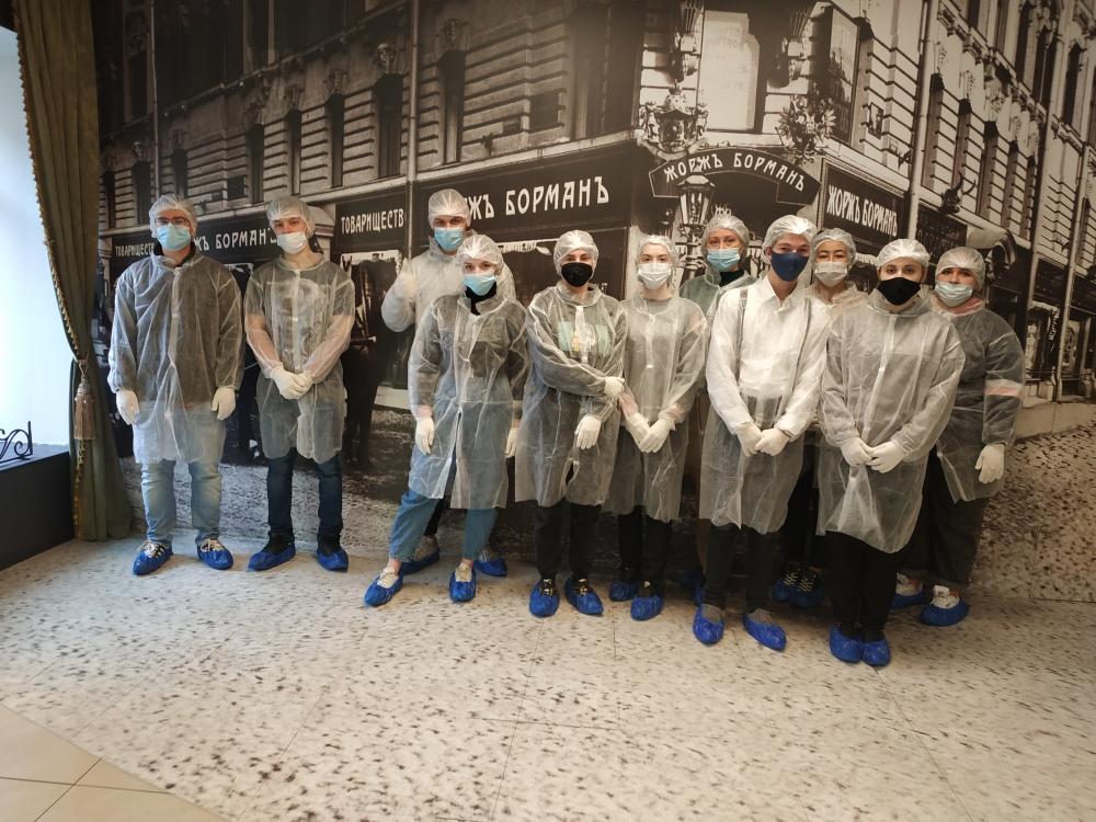 Студенты колледжа посетили кондитерскую фабрику имени К. Самойловой