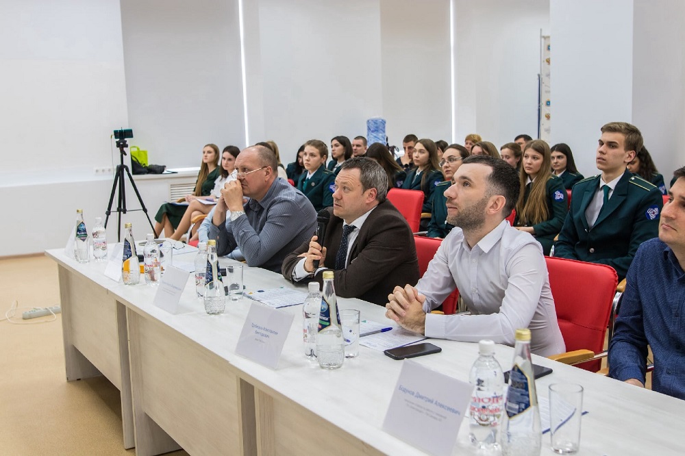 21 апреля в Самарском политехе состоялось заседание секции «Таможенное дело» XLVIII Самарской областной студенческой научной конференции
