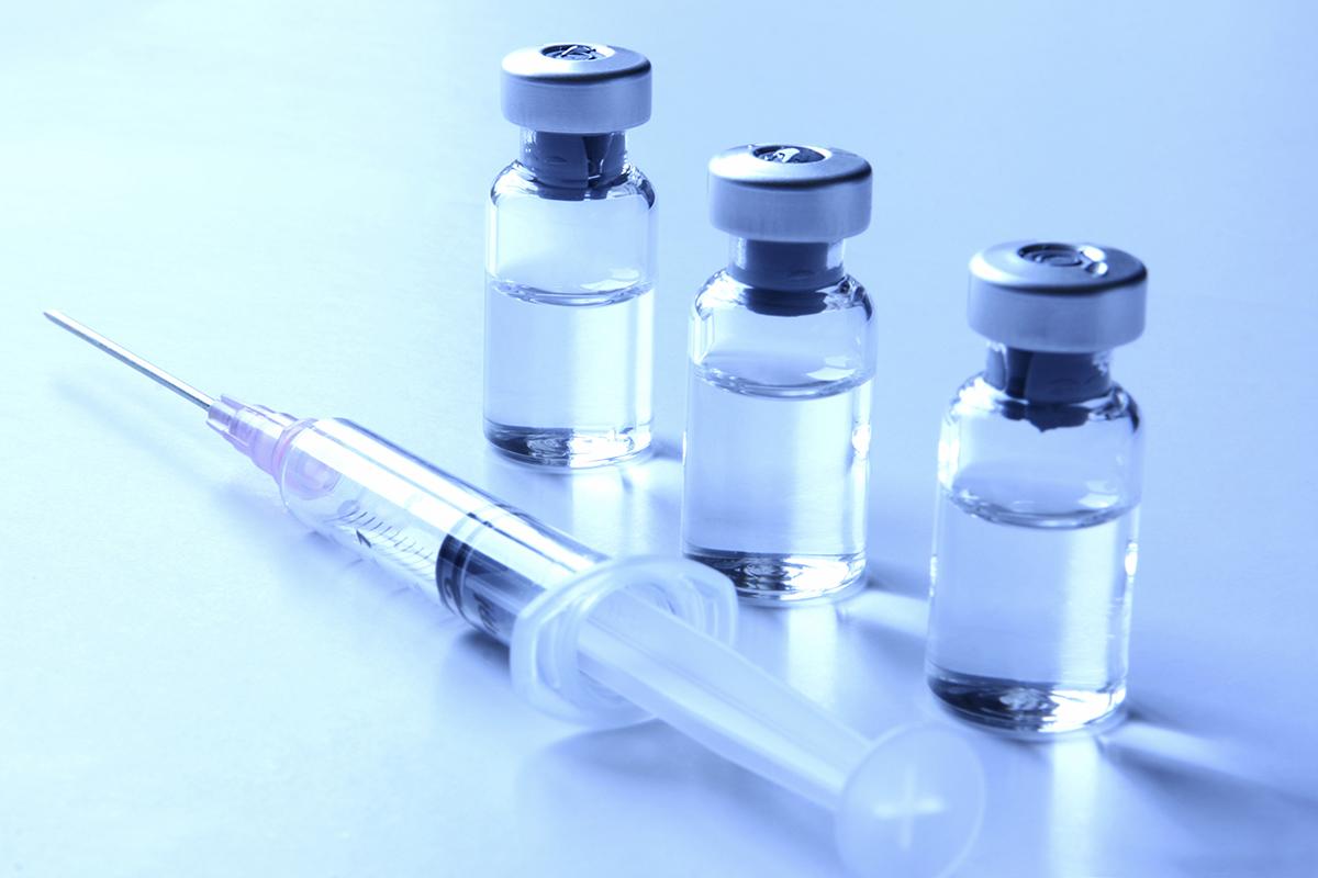 Минздрав России разрешил одновременную вакцинацию от ковида и гриппа