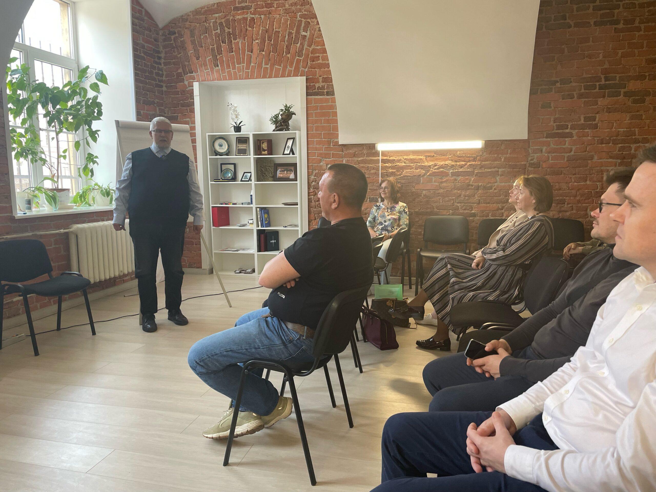 В проектном офисе InnoStart прошел форсайт-семинар известного российского  публициста