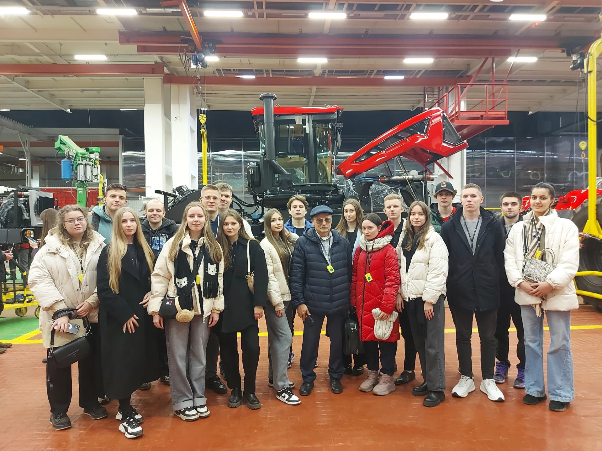 Студенты посетили «Петербургский тракторный завод»