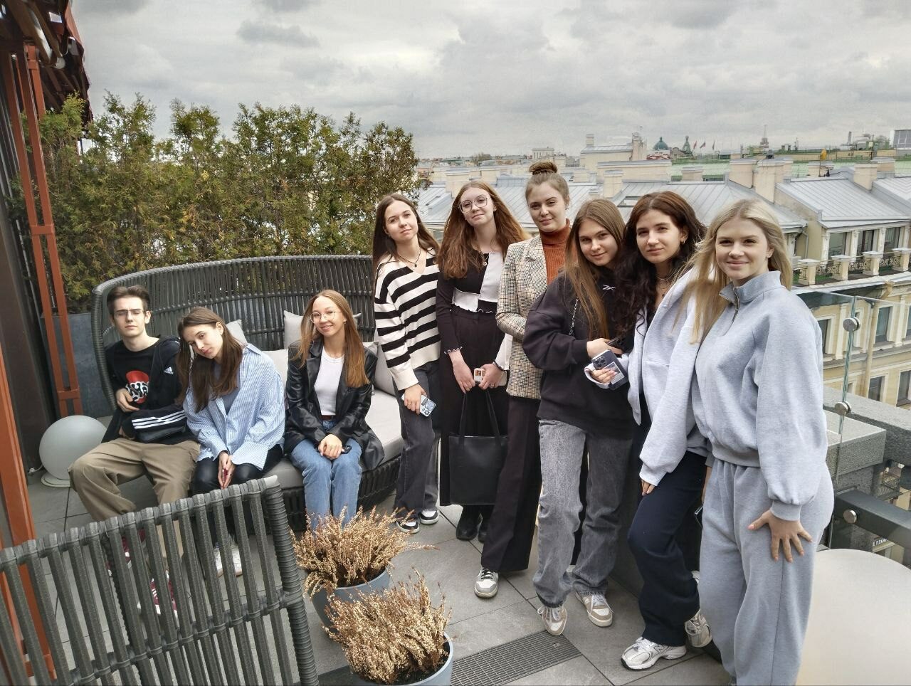 Экскурсии в отели Санкт-Петербурга – первокурсники погружаются в профессию