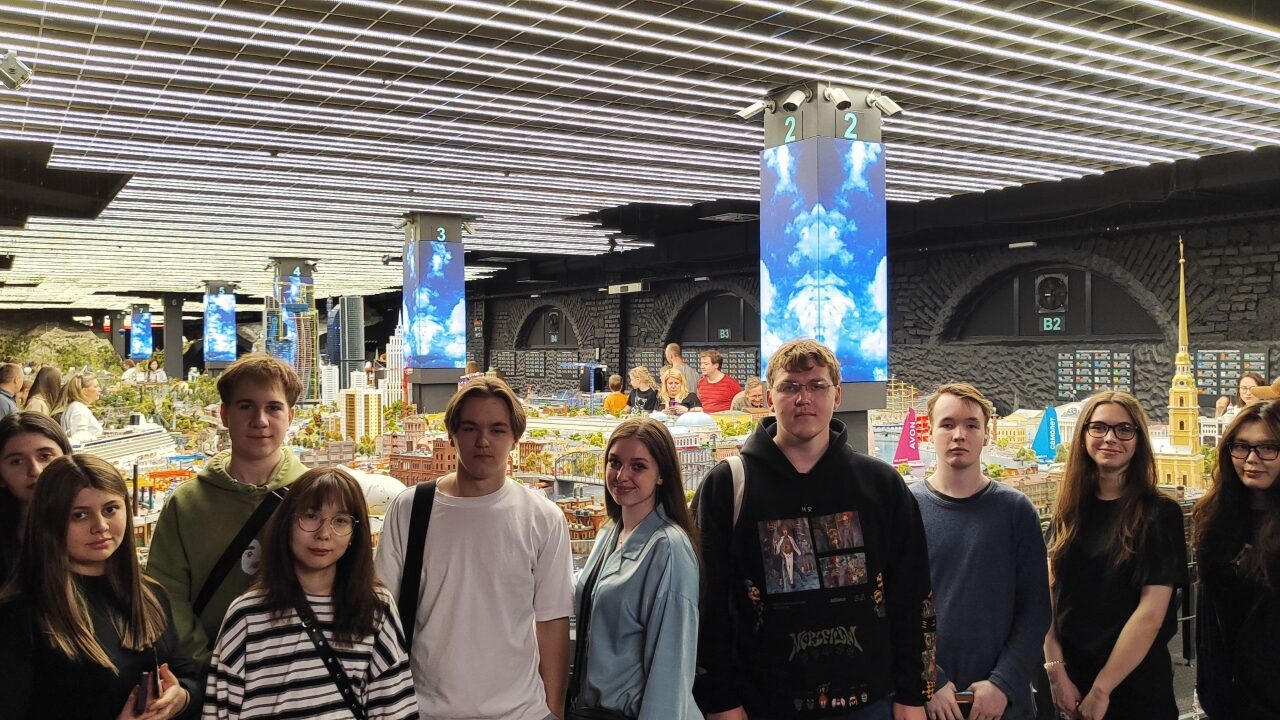 Студенты специальности «Таможенное дело» посетили «Гранд Макет Россия»