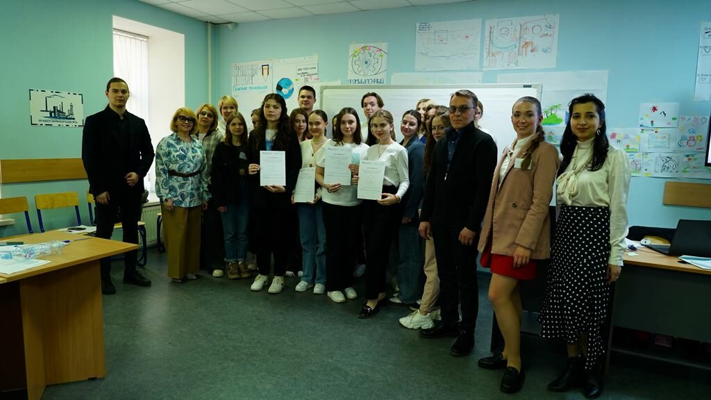 Фонд Росконгресс и СПбГЭУ провели мастер-класс по разработке молодежного образовательного форума