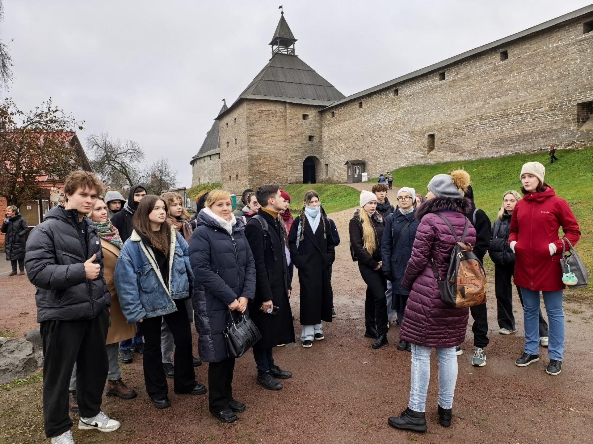 Экскурсия студентов факультета в Старую Ладогу