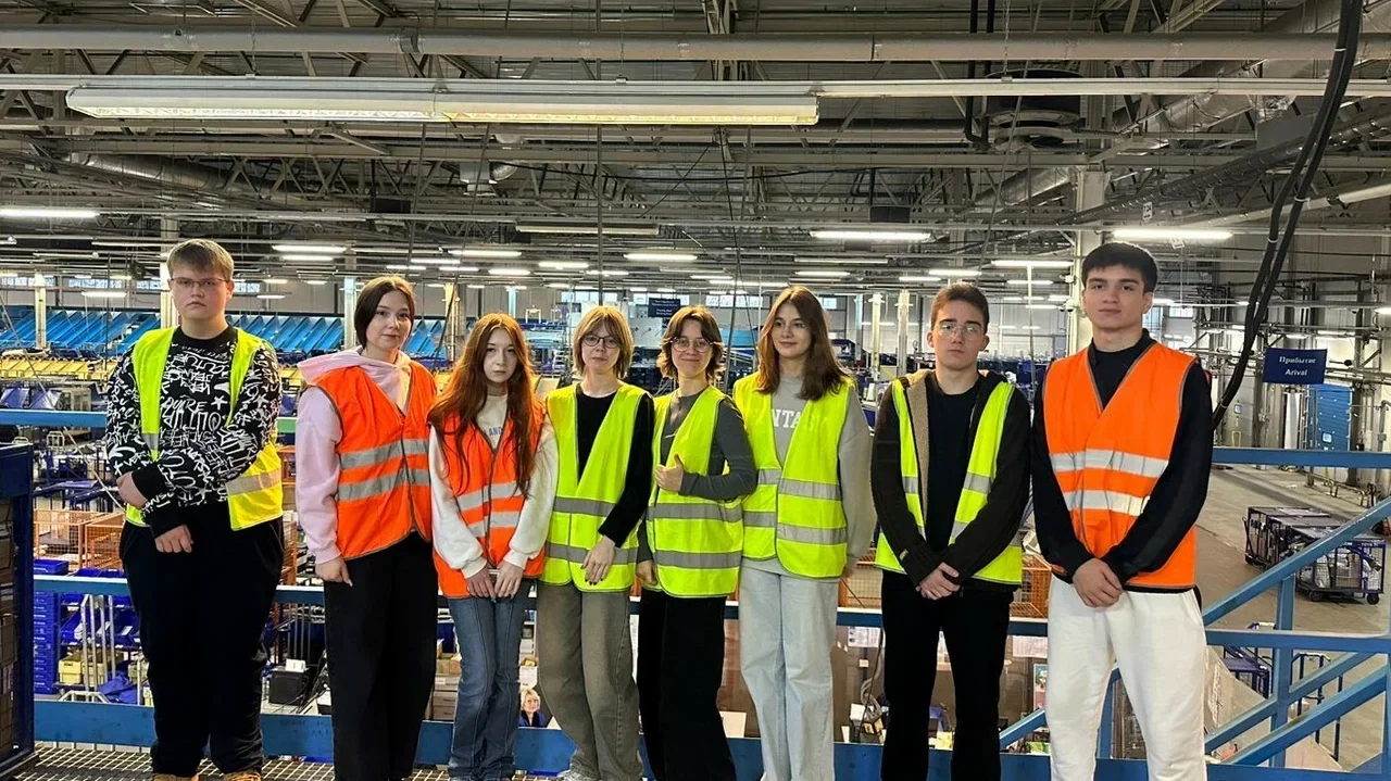 Студенты колледжа посетили подразделение Почты России