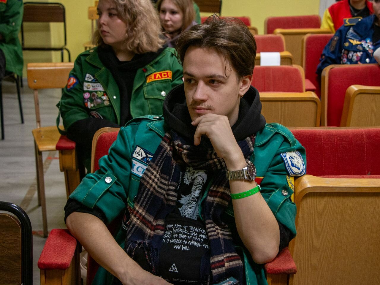 Студенческие отряды СПбГЭУ прошли обучение в школах командных составов