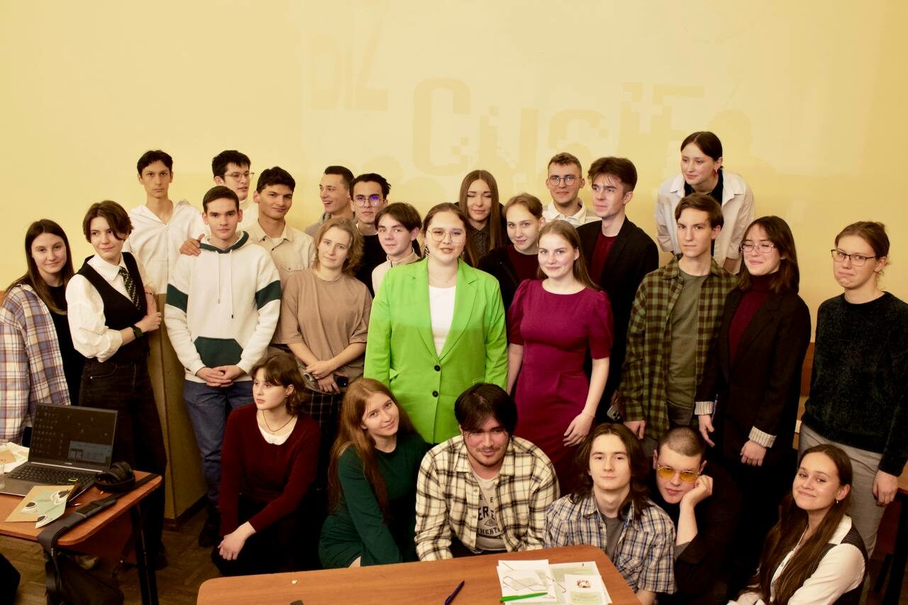 На факультете состоялась бизнес-игра «Biz Cycle Laaab»