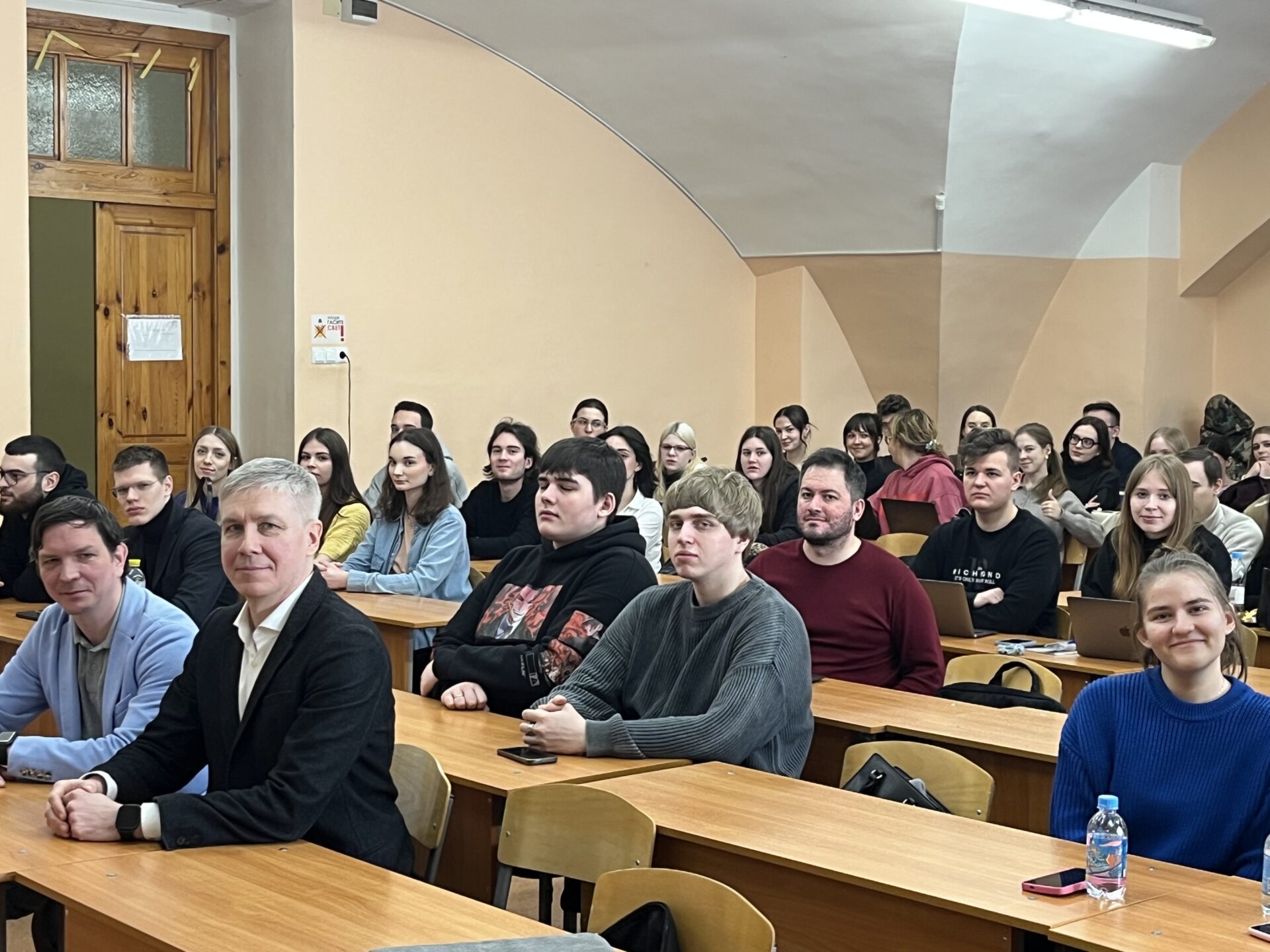 Студентам рассказали об&nbsp;управлении финансами современных компаний