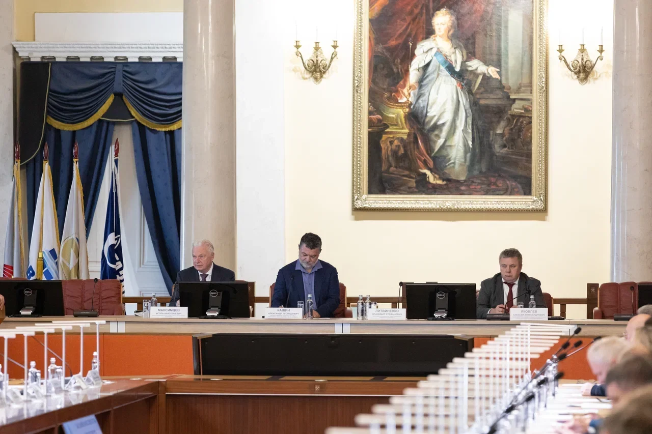 Ректор СПбГЭУ принял участие в&nbsp;заседании Маркетинг-Клуба